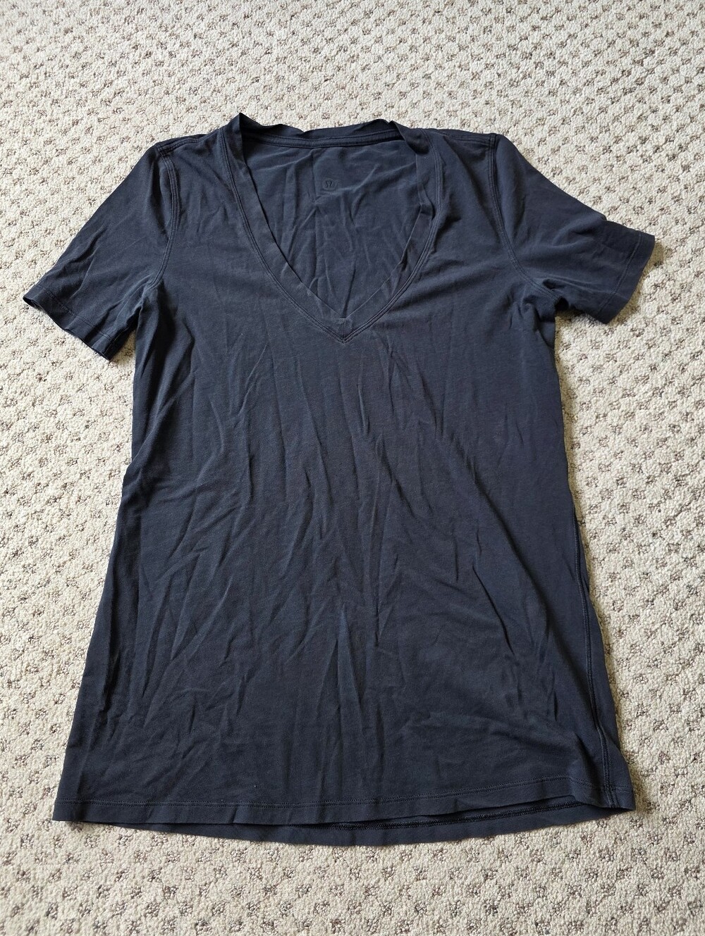 lululemon athletica V Neck Tee